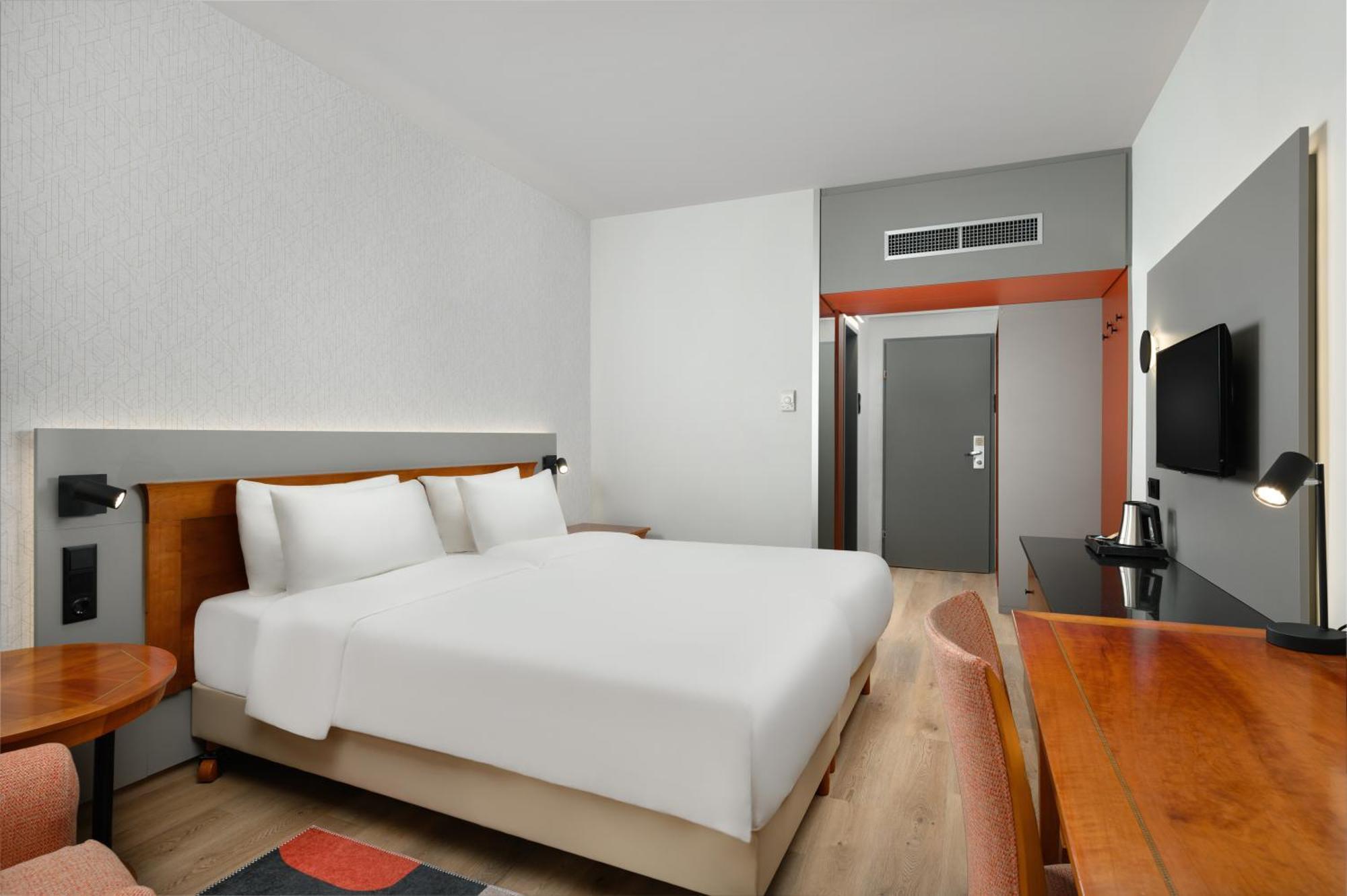 Danubius Hotel Hungaria City Center Budapest Exterior photo