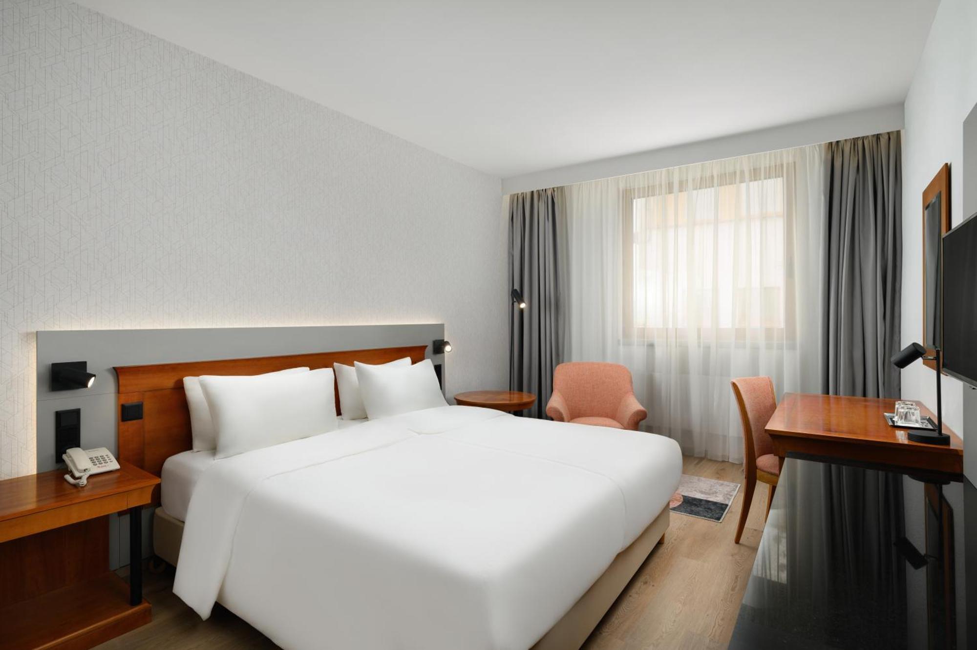 Danubius Hotel Hungaria City Center Budapest Exterior photo