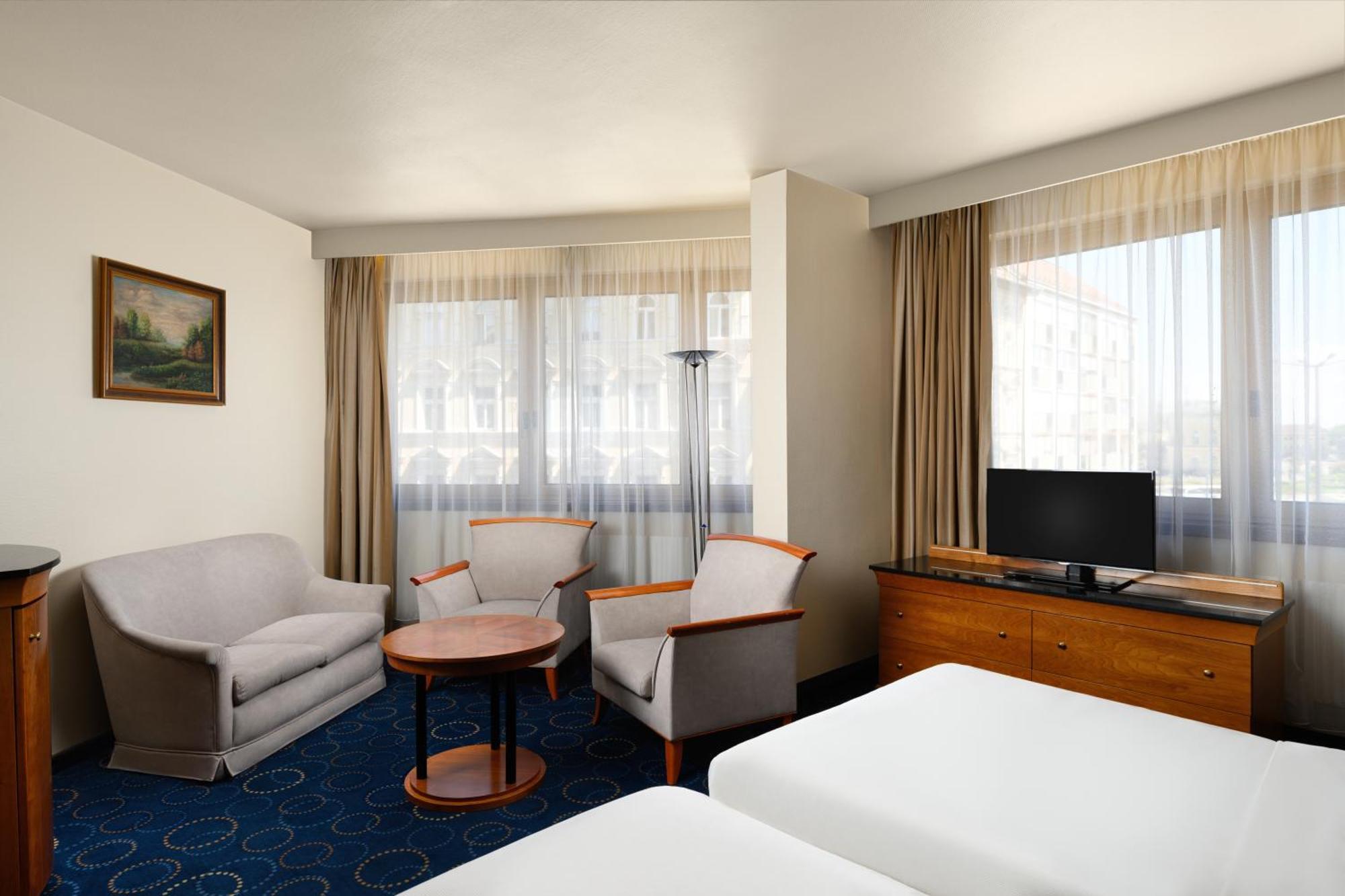 Danubius Hotel Hungaria City Center Budapest Exterior photo